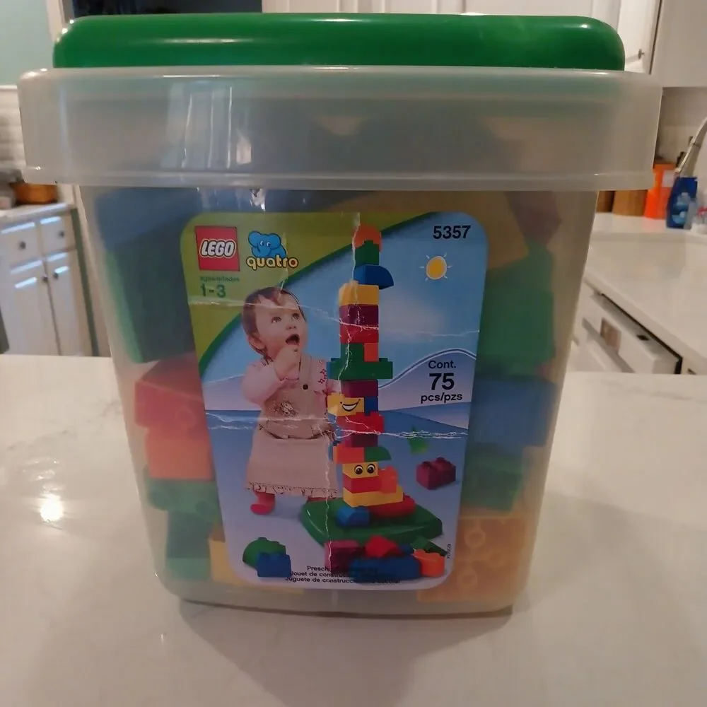 Lego Quatro 5357 Building Block Set With Storage Tub & Lid 73 Pieces Ages 1-3